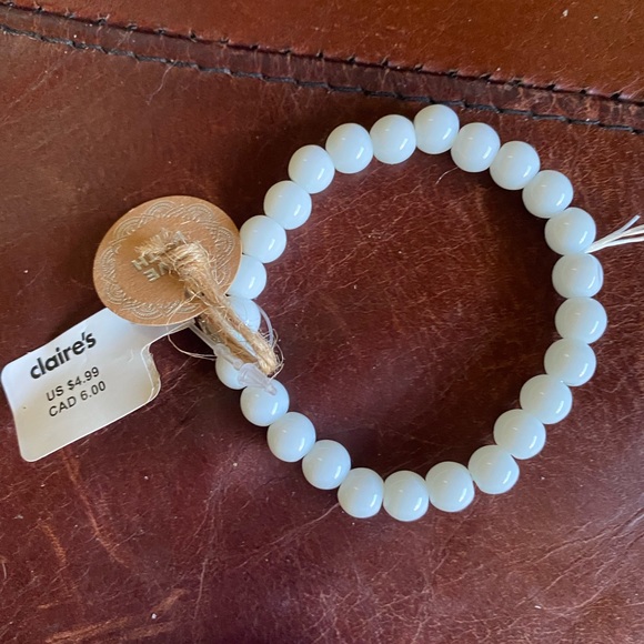 Claire’s white and gray beaded bracelets (Brand New With Tags) - Picture 3 of 6